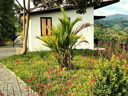 Manizales Cabin | Discover Finca Abisinia: Pet-Friendly Retreat with Breakfast