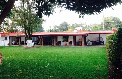 Catemaco House | Scenic Finca Agaltepec Catemaco with Lake View & Kitchen