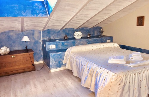 Pinos Genil Bed & Breakfast | Finca Aldabra: Guest Rated 9.2 with Pool & Spa Amenities