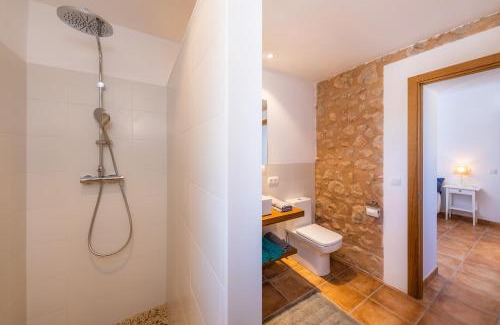 Colonia de Sant Pere Villa | Idyllic Finca Ca'n Jaumí: Oceanfront Bliss Awaits You