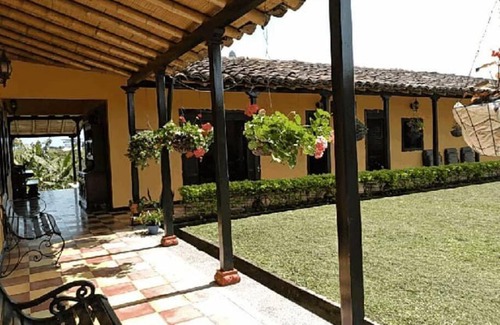 Filandia House | Relaxing Retreat at Finca Cafetera in Finlandia Quindio