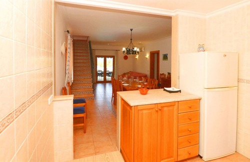 Campos Cottage | Relax at Finca Can Carolina - Family-Friendly Oasis in Santanyi