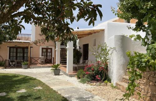 Sant Antoni de Portmany House | Relaxing Finca Can Pepis with Ocean View & Pool Access