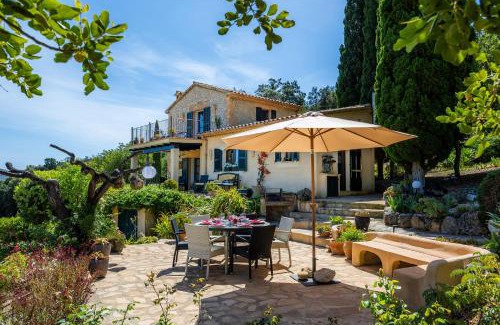 Campanet Villa | Experience Finca Can Puput: 4-Star Family Retreat with Pool