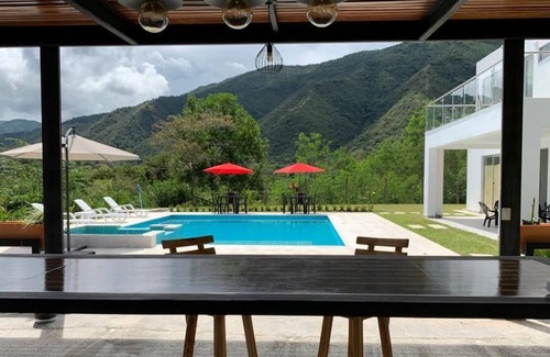 Antioquia Villa | Finca Carmessie Con Hermosas Vistas