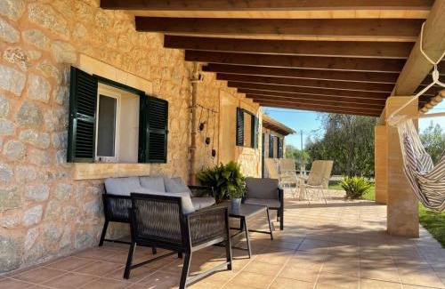 Lloseta House | Explore Finca Caseta Des Pradi Biel with Oceanfront Views