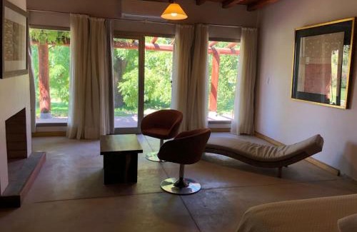 Tunuyan House | Pet-Friendly Finca del Rio - Casa de Campo with Pool