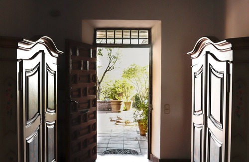 Arges House | Exclusive Finca with Pool 6 km from Toledo's Old Town