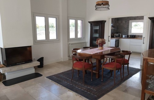 Valdemorillo Villa | Discover Finca el Enebro: Pool, Spa & Family-Friendly Fun