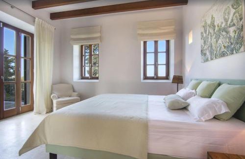 Santanyi Villa | Relax at Finca El Sueno: A 4-Star Family-Friendly Retreat