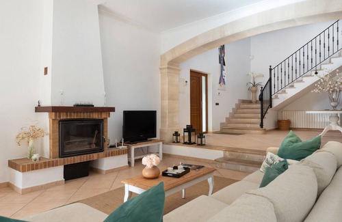 Felanitx Villa | Villa Es Puig De Los Pinos: Relax by the Pool & Ocean Views