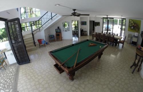 Olaya Villa | Finca Galicia: Family-Friendly Retreat with Pool & Hot Tub