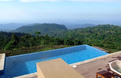 Tapachula Hotel | Experience Finca Hamburgo: Pool, Hot Tub & Coffee Tours
