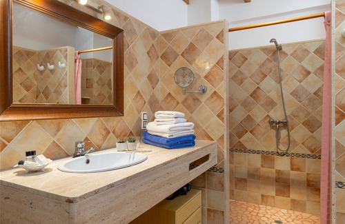 Campos House | Relaxing Retreat at Finca Hotel Can Canals & Spa