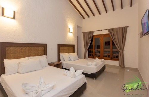 Santa Fe de Antioquia Hotel | Relax at Finca Hotel Guali Santafe with Pool & Hot Tub