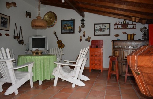 El Penol House | Inviting Finca Hotel Sandoná: Pet-Friendly & Family Joy
