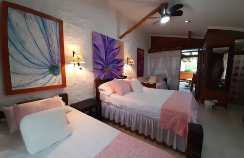 Alcala House | Relax at Finca Hotel Villaluzandi with Spa & Pool Access