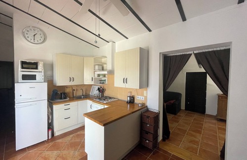 Alora Cottage | Relaxing Retreat with Pool and Spa in the Countryside