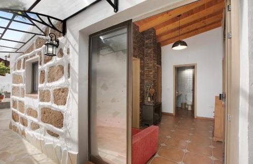Vilaflor House | Experience Finca Keyfer: Family-Friendly with Pool Access