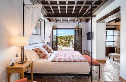 La Bobadilla Hotel | Relax at La Bobadilla, a Royal Hideaway Hotel with Spa & Ocean Views