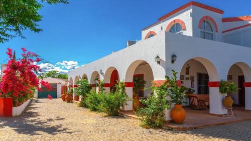 Alcala de Guadaira House | Finca la Cañera Alcalá de Guadaira: Family-Friendly Retreat