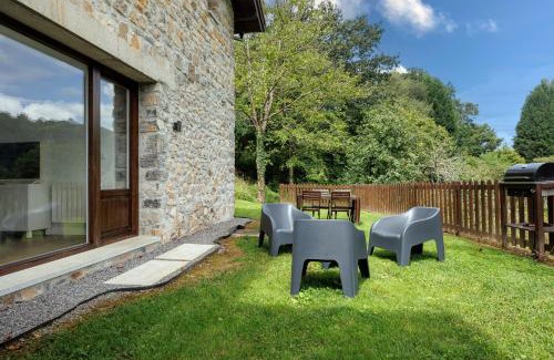 Nieda Apartment | Child-Friendly Finca La Casería: Rated 9.7/10 by Guests
