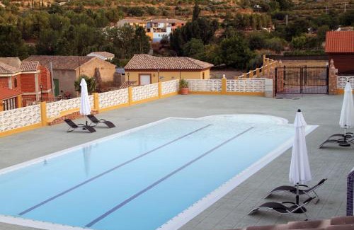 Ferez House | Discover Finca La Ecarada: Poolside Retreat in Férez