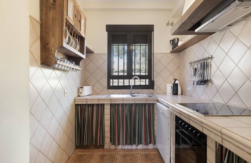 Setenil de las Bodegas House | Finca 'La Pedrosa' with mountain views, Wi-Fi and air conditioning