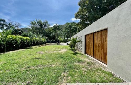 Sopetran Villa | Discover Finca La Toja: Rated 9.3, Pet Friendly & More