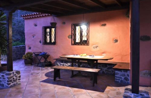 Los Palmitos House | Discover Finca Las Olivas: Heated Pool & Oceanfront Views