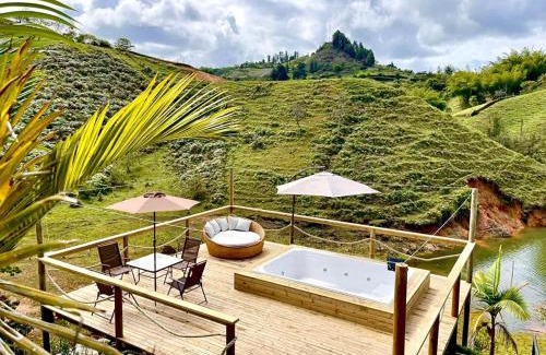 El Penol House | Finca Las palmas Guatape