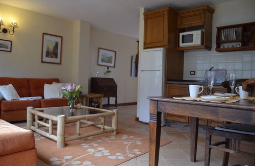Los Realejos Cottage | Discover Finca Los Castaños: Spa & Family-Friendly Retreat