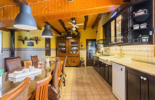 Sant Iscle de Vallalta Cottage | Discover Finca Montnegre Suites and Spa with Private Pool