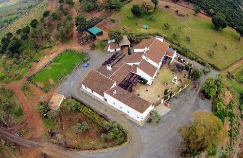 Alcaracejos Villa | FINCA MOLINO DON ZOILO 18 - Magnificent country house with private pool and free WiFi.