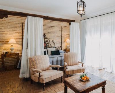 Jimena de la Frontera Hotel | Discover Finca Monasterio: Rated 9/10 with Great Amenities