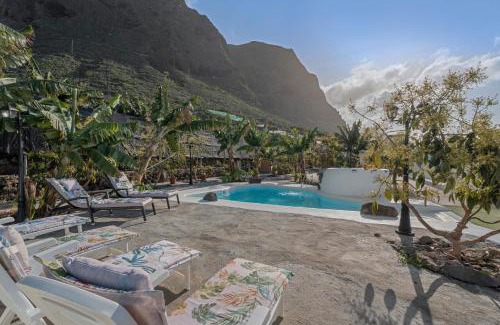 Garachico Villa | Exceptional Finca Samuel & Apartments with Oceanfront Views