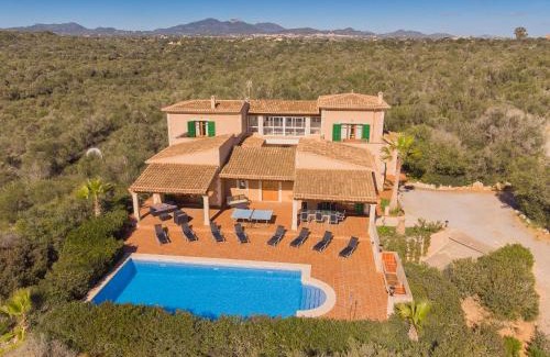 Portopetro House | Discover Finca Pleta de sa Punta: Poolside Family Retreat