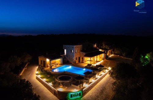 Ses Salines House | Experience Finca rural S'Art 9 with Oceanfront Views