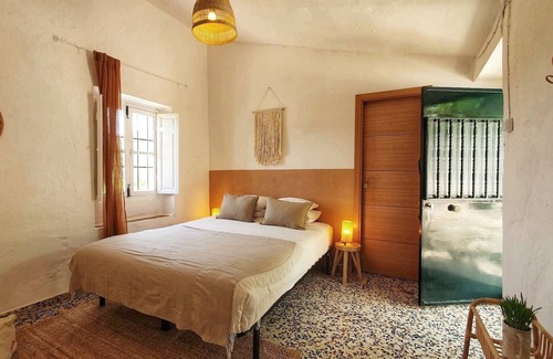 Puerto de la Torre Bed & Breakfast | Discover Finca Serrato - Alba for Your Next Getaway