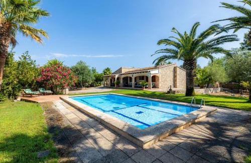 Arta House | Finca Son Sureda: Guest Rated 10/10 with Pool & Pet Access