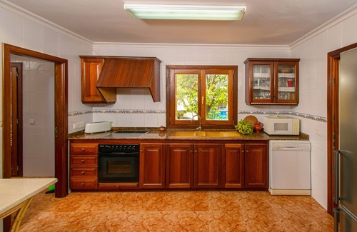 Buger Cottage | Elegant Finca SON TRESCO in Buger with Pool & Spa
