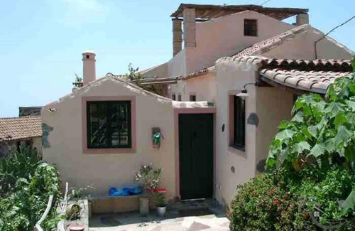 Guia de Isora House | Relaxation Awaits at Finca: Pool, Ocean Views & Spa