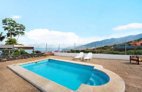 Los Realejos Villa | Finca Viña Maria: Guest Rated 9.5 with Pool & Family Fun