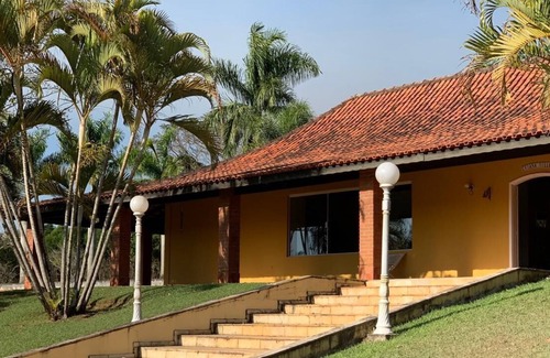 Porto Feliz House | Finca Viana Ville with pool and recreation area.