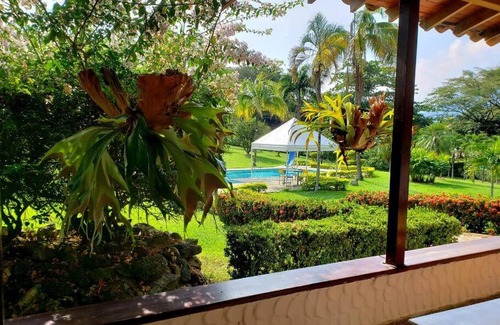 San Jeronimo Villa | Relaxing Getaway: Finca de Campo in San Jeronimo