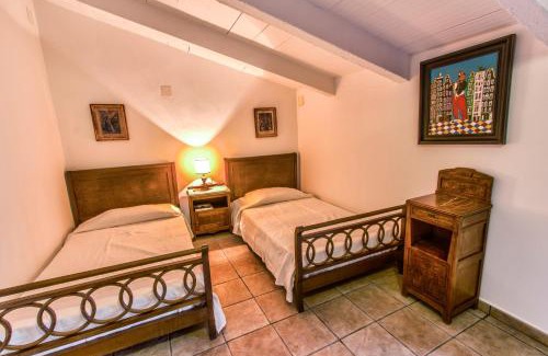 Ribera del Fresno House | Pet-Friendly Finca Villa Juan: A Family Escape Awaits