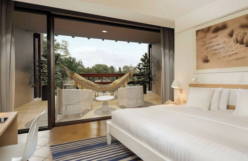 Bahia de la Academia Hotel | Experience Finch Bay Galapagos Hotel: 4-Star Comfort Awaits