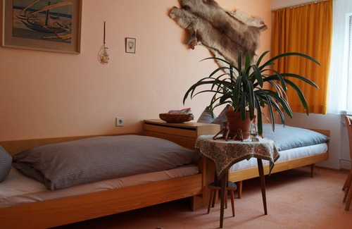 Brombachtal Bed & Breakfast | Explore Thrilling Holidays in Odenwald with Pool & Dining