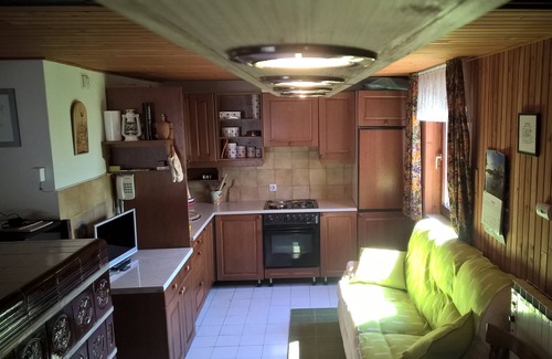 Vidrga House | Discover Your Freedom with Kitchen & Breakfast Amenities