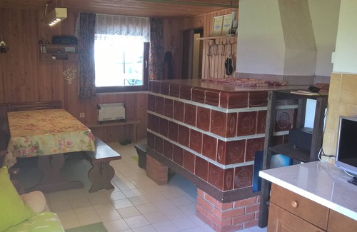 Vidrga House | Discover Your Freedom with Kitchen & Breakfast Amenities